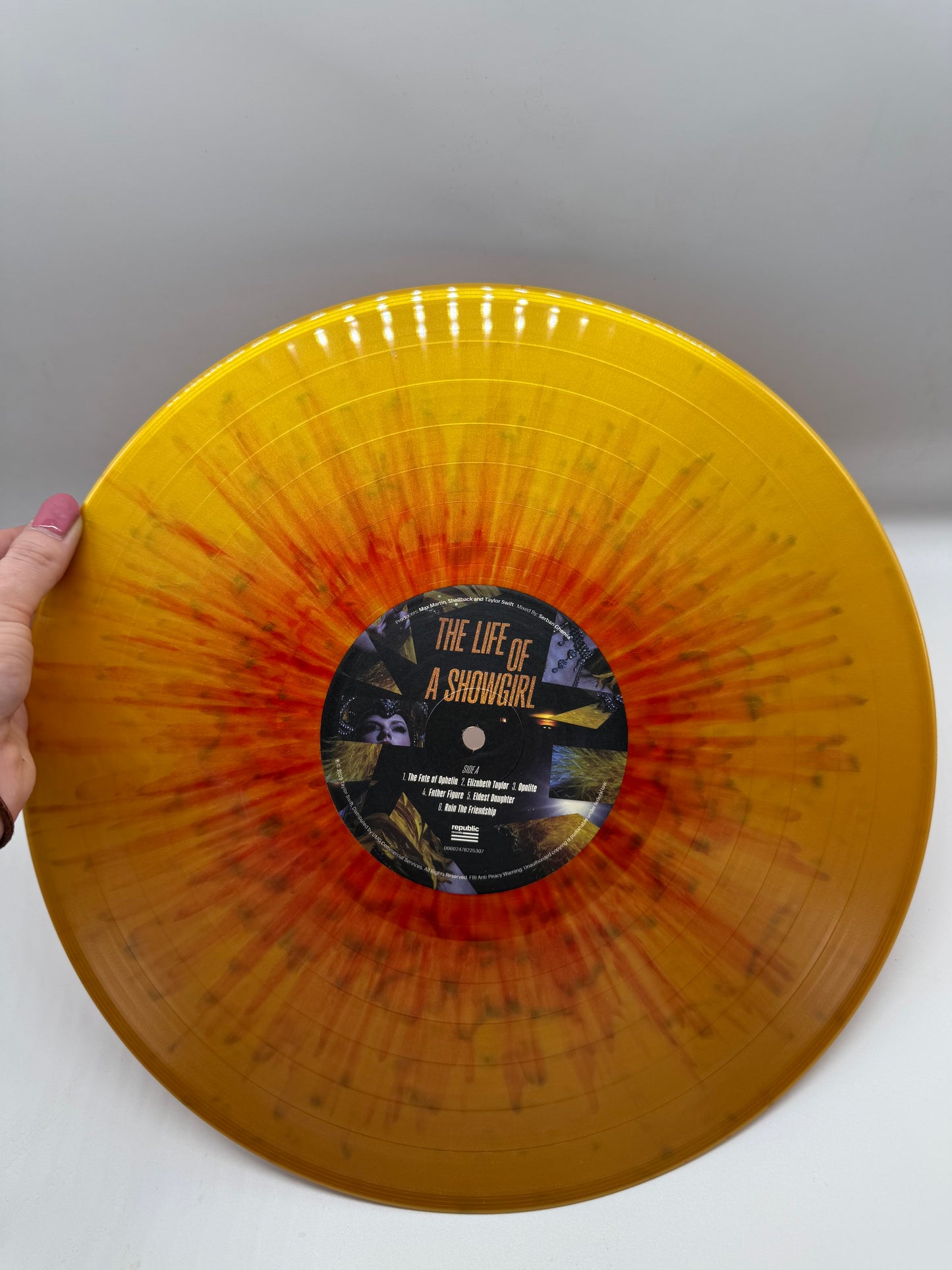 Taylor Swift - The Life Of a Showgirl (Baby that’s Show Business Edition - Lovely bouquet Golden vinyl)