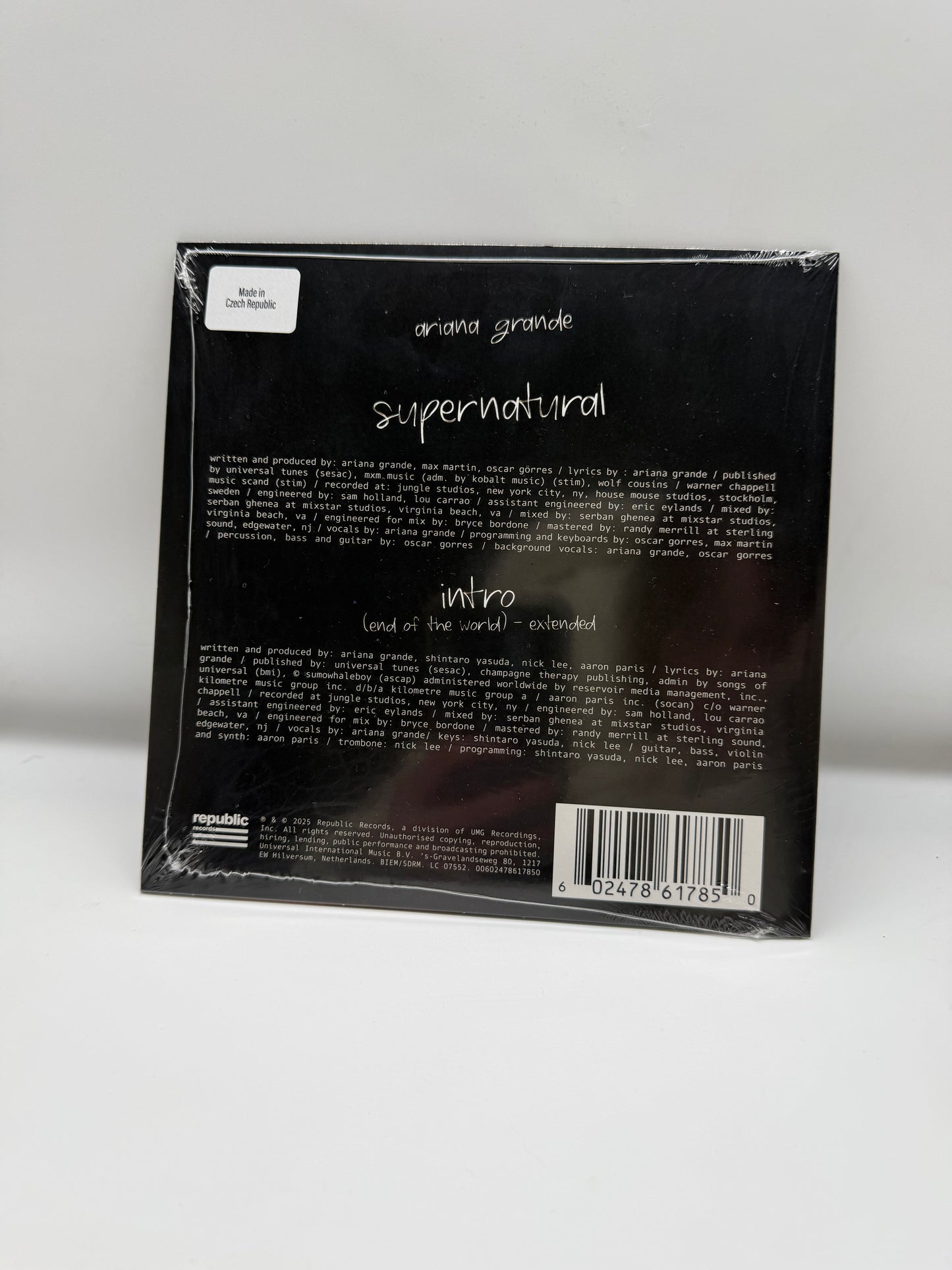 Ariana grande - supernatural 7 inch