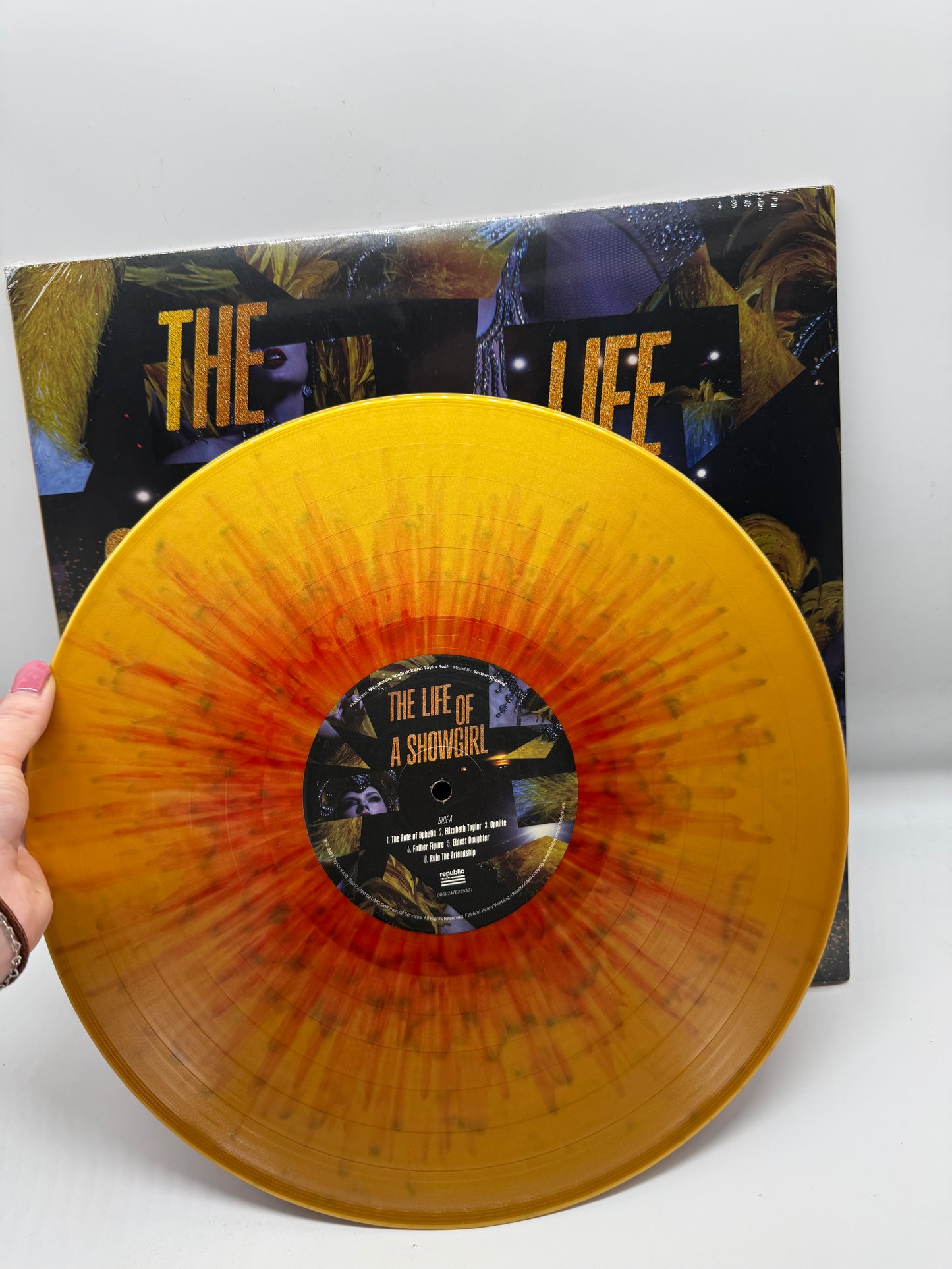 Taylor Swift - The Life Of a Showgirl (Baby that’s Show Business Edition - Lovely bouquet Golden vinyl)